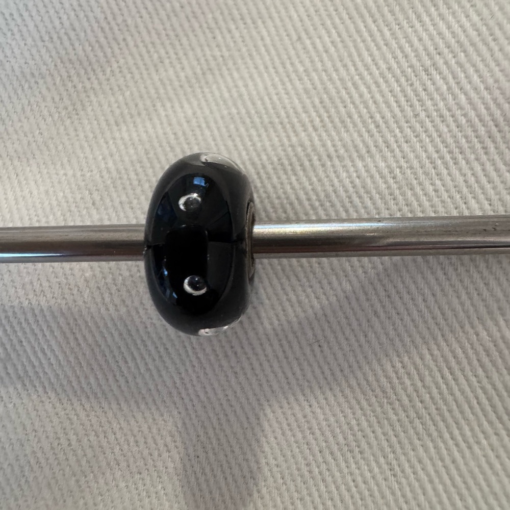 Trollbeads *retired* Black Bubbles